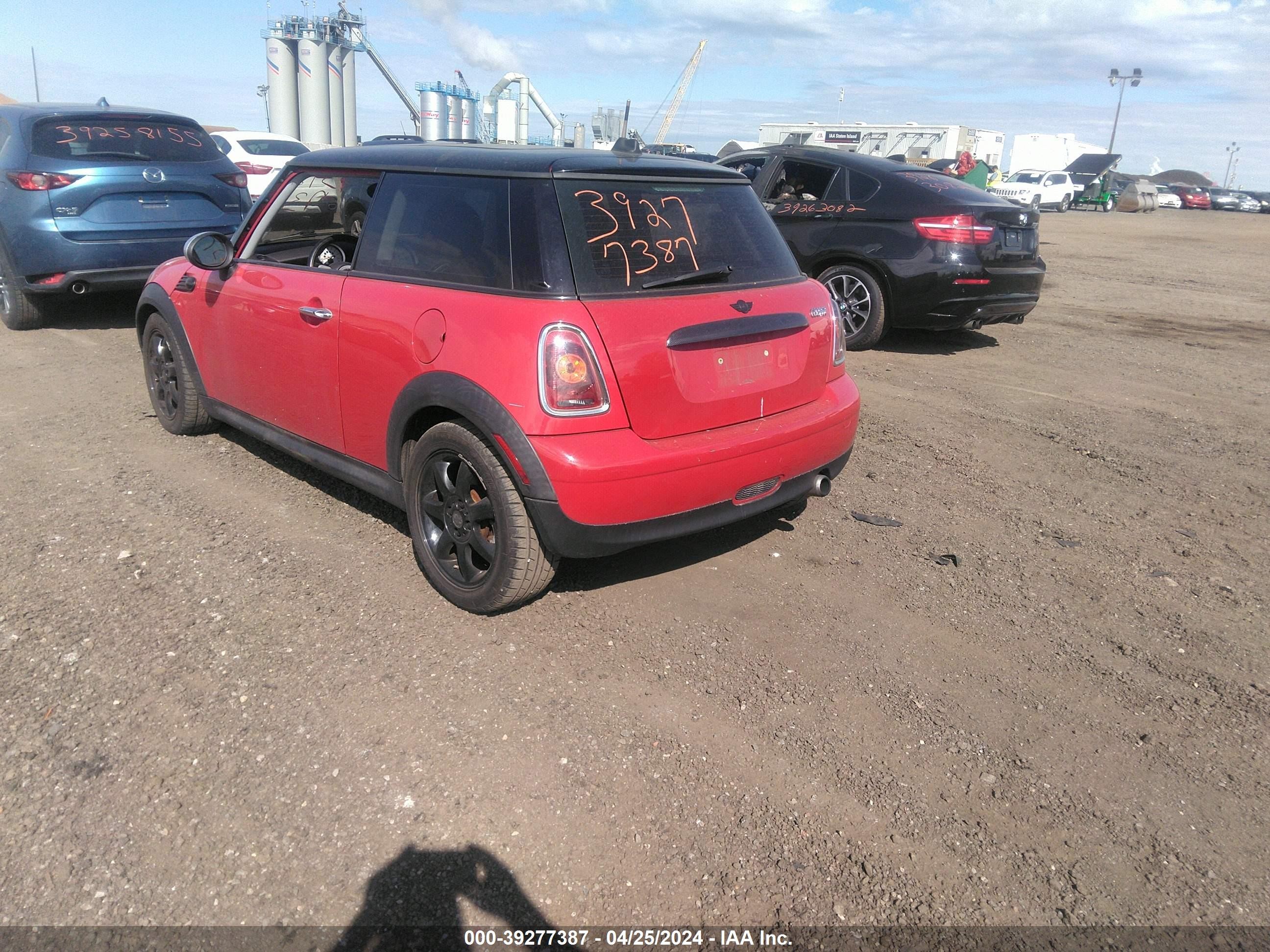 Photo 2 VIN: WMWMF33589TW78903 - MINI COOPER 