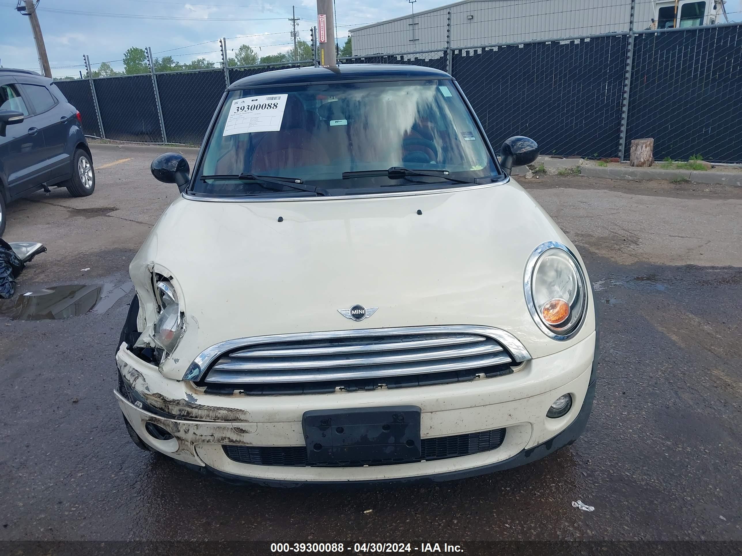 Photo 11 VIN: WMWMF33598TT63090 - MINI COOPER 