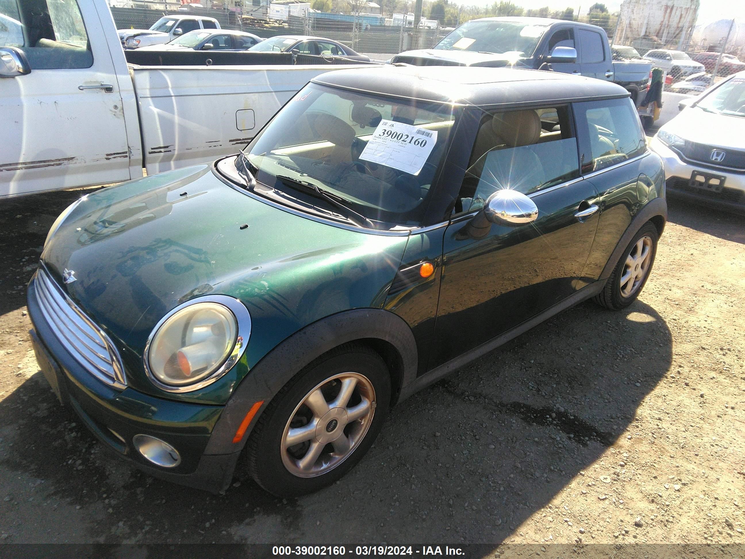 Photo 1 VIN: WMWMF33598TT64417 - MINI COOPER 