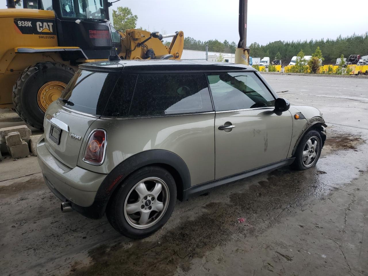 Photo 2 VIN: WMWMF33599TU69668 - MINI COOPER 