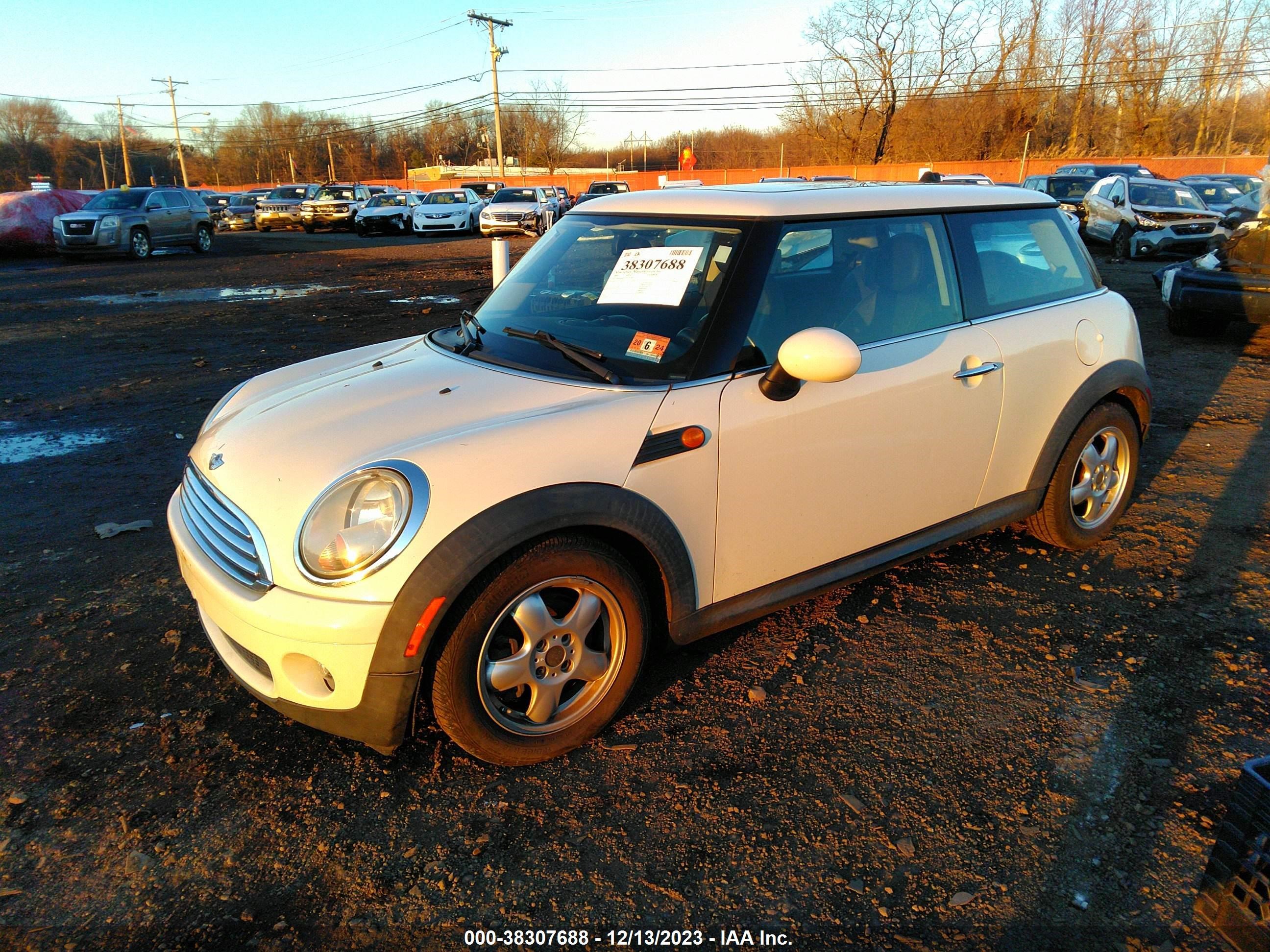 Photo 1 VIN: WMWMF33599TW78876 - MINI COOPER 