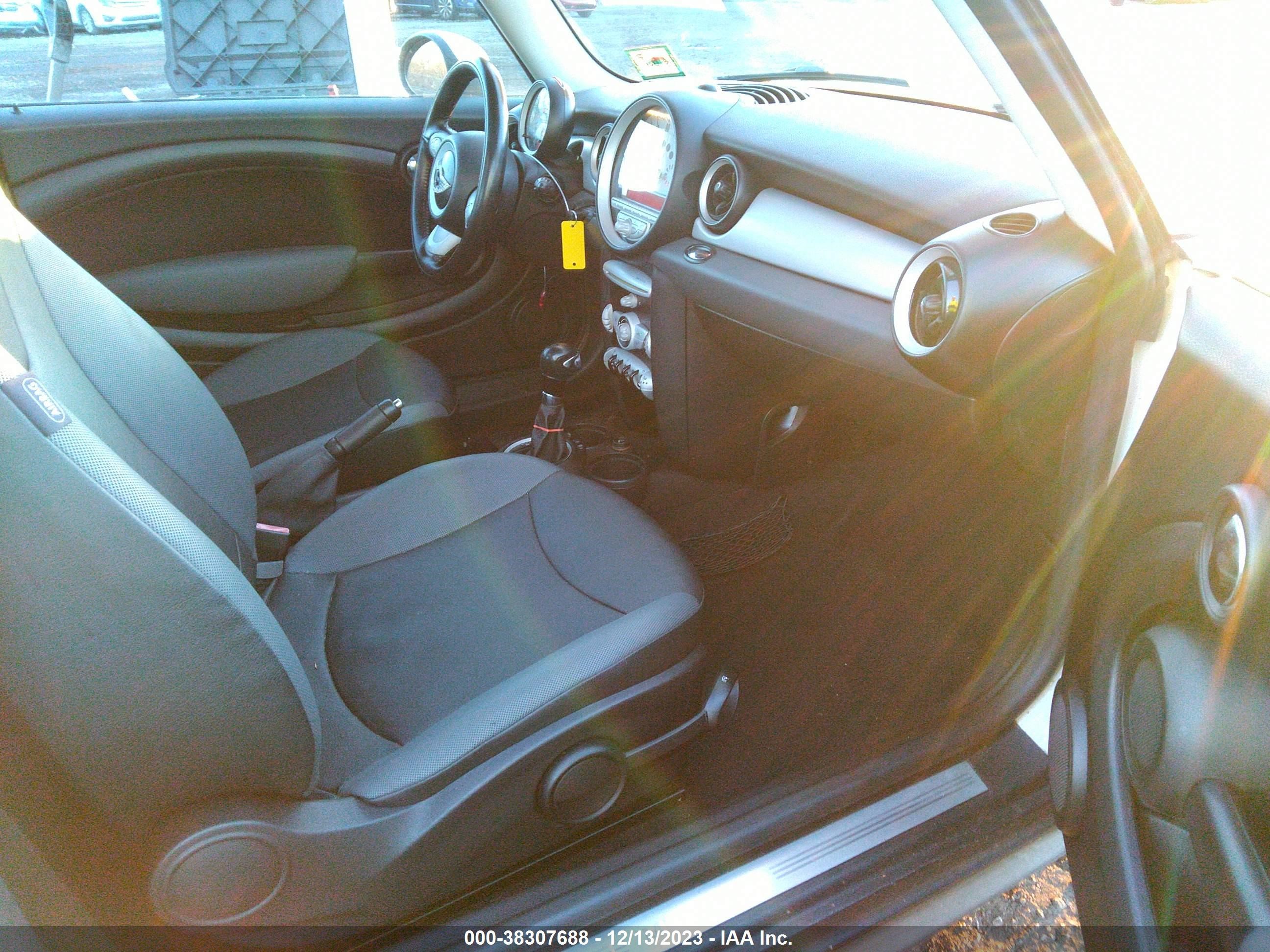 Photo 4 VIN: WMWMF33599TW78876 - MINI COOPER 