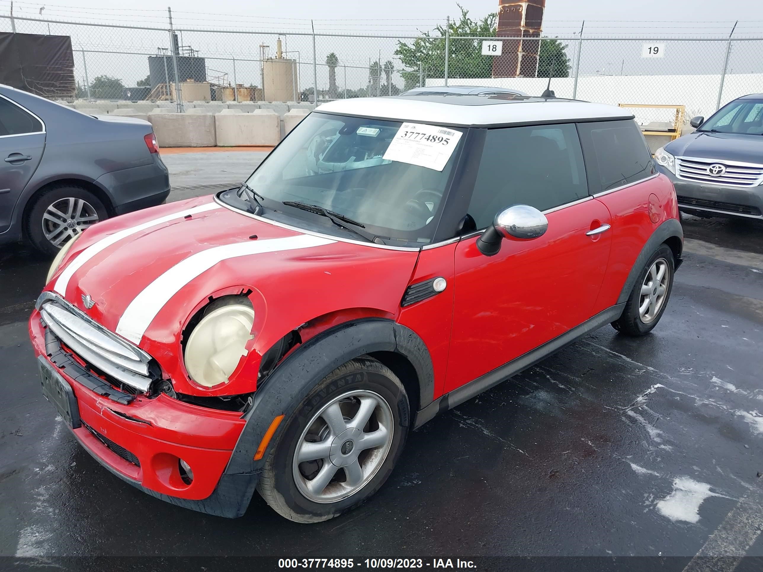 Photo 1 VIN: WMWMF335X8TT63955 - MINI HARD TOP 