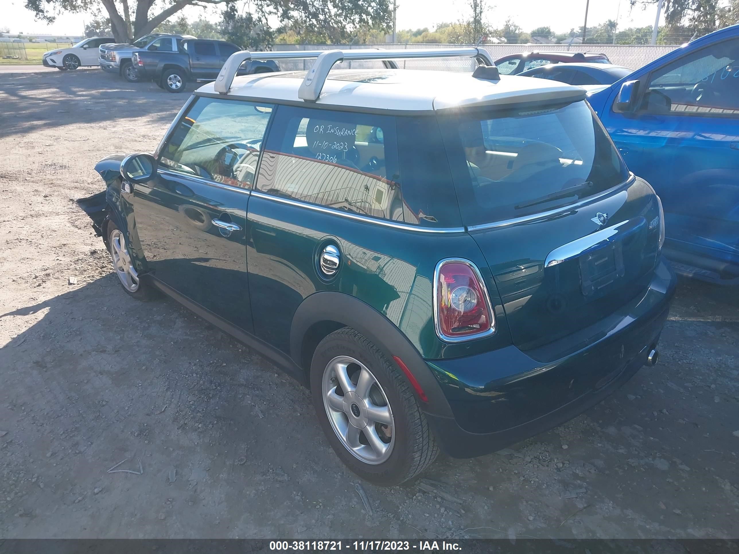 Photo 2 VIN: WMWMF335X8TU66826 - MINI COOPER 