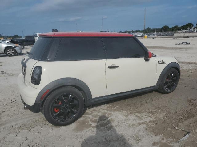 Photo 2 VIN: WMWMF335X9TW74447 - MINI COOPER 