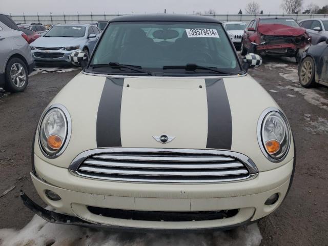 Photo 4 VIN: WMWMF3C50ATU77436 - MINI COOPER 