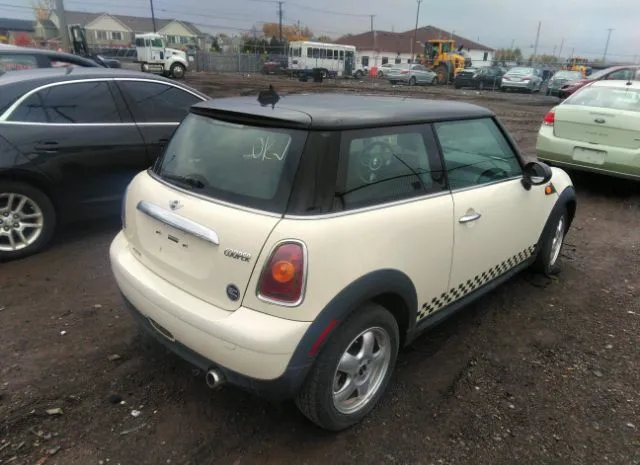 Photo 3 VIN: WMWMF3C50ATU77467 - MINI COOPER HARDTOP 