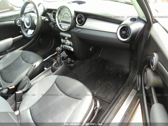 Photo 4 VIN: WMWMF3C50ATZ22645 - MINI COOPER HARDTOP 