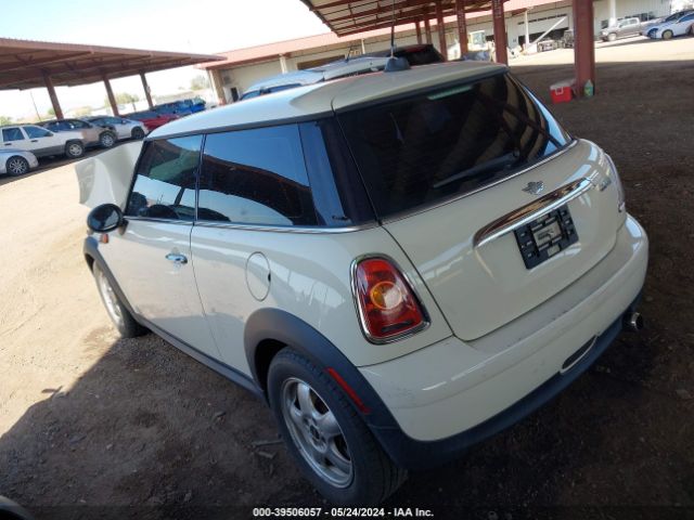 Photo 2 VIN: WMWMF3C50ATZ62482 - MINI COOPER 