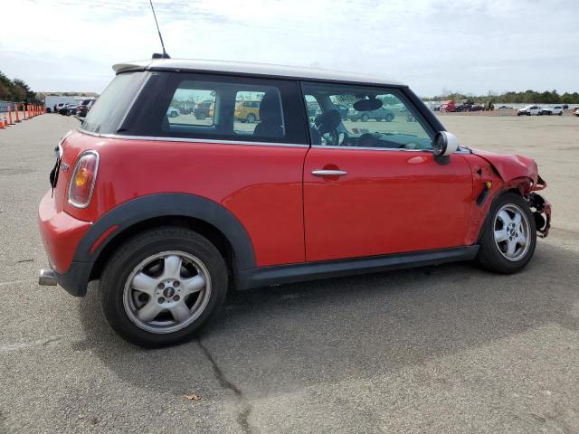 Photo 2 VIN: WMWMF3C50ATZ64703 - MINI COOPER 