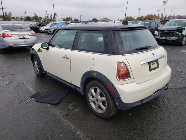 Photo 2 VIN: WMWMF3C50ATZ67374 - MINI COOPER 