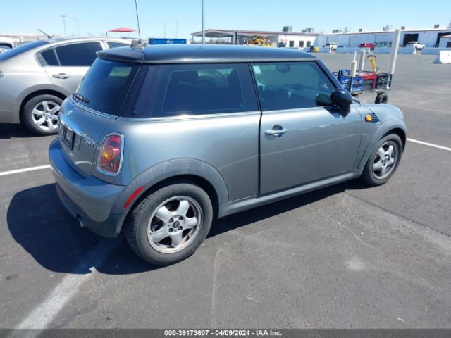 Photo 3 VIN: WMWMF3C52ATZ22128 - MINI COOPER 