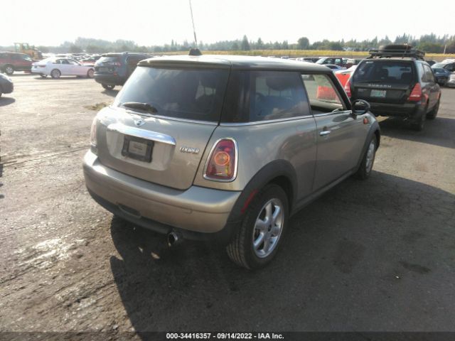 Photo 3 VIN: WMWMF3C52ATZ22484 - MINI COOPER HARDTOP 