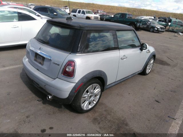 Photo 3 VIN: WMWMF3C52ATZ24848 - MINI COOPER HARDTOP 