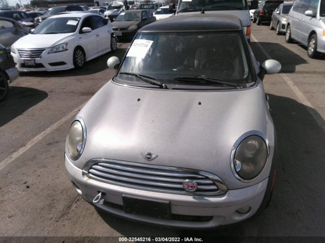 Photo 5 VIN: WMWMF3C52ATZ24848 - MINI COOPER HARDTOP 