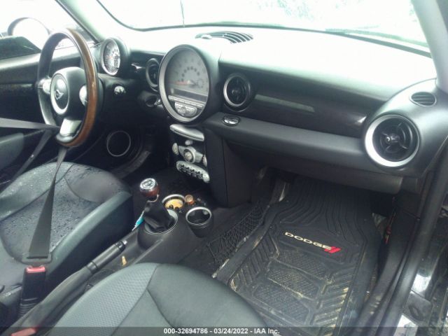 Photo 4 VIN: WMWMF3C52ATZ26325 - MINI COOPER HARDTOP 