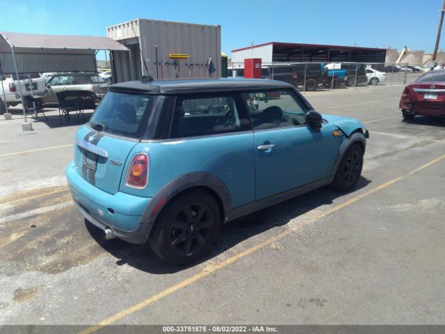 Photo 3 VIN: WMWMF3C53ATZ22316 - MINI COOPER HARDTOP 