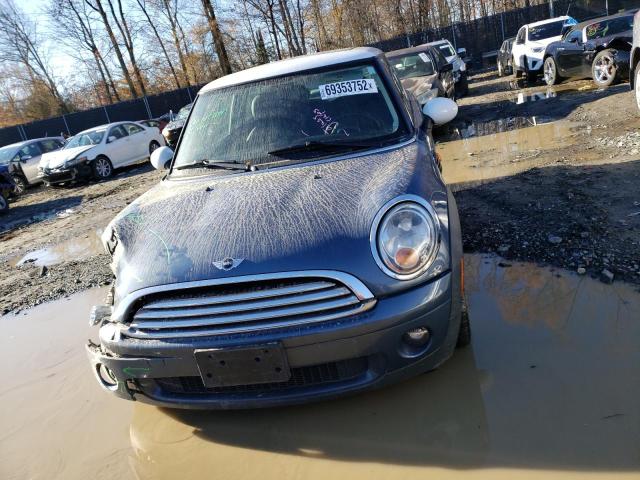 Photo 4 VIN: WMWMF3C53ATZ27077 - MINI COOPER 