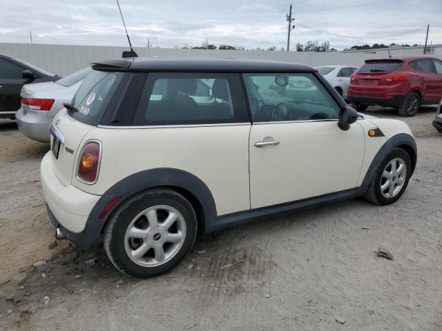 Photo 2 VIN: WMWMF3C54ATZ21367 - MINI COOPER 