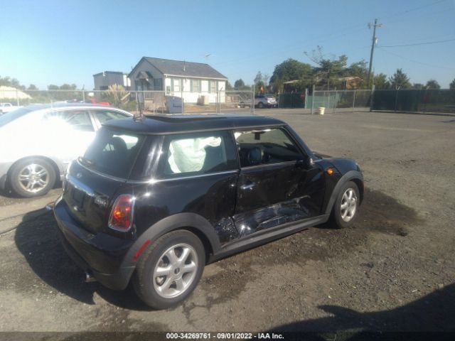 Photo 3 VIN: WMWMF3C54ATZ64087 - MINI COOPER HARDTOP 