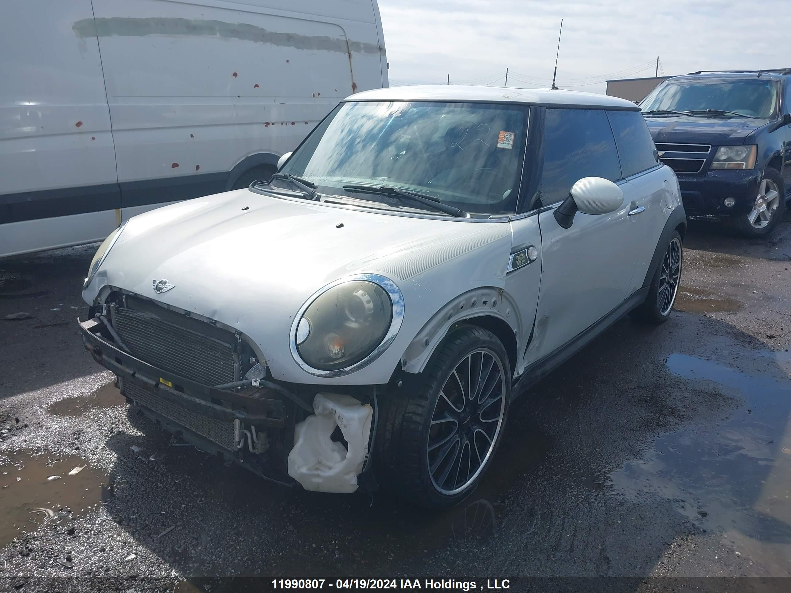 Photo 1 VIN: WMWMF3C54ATZ65045 - MINI COOPER 