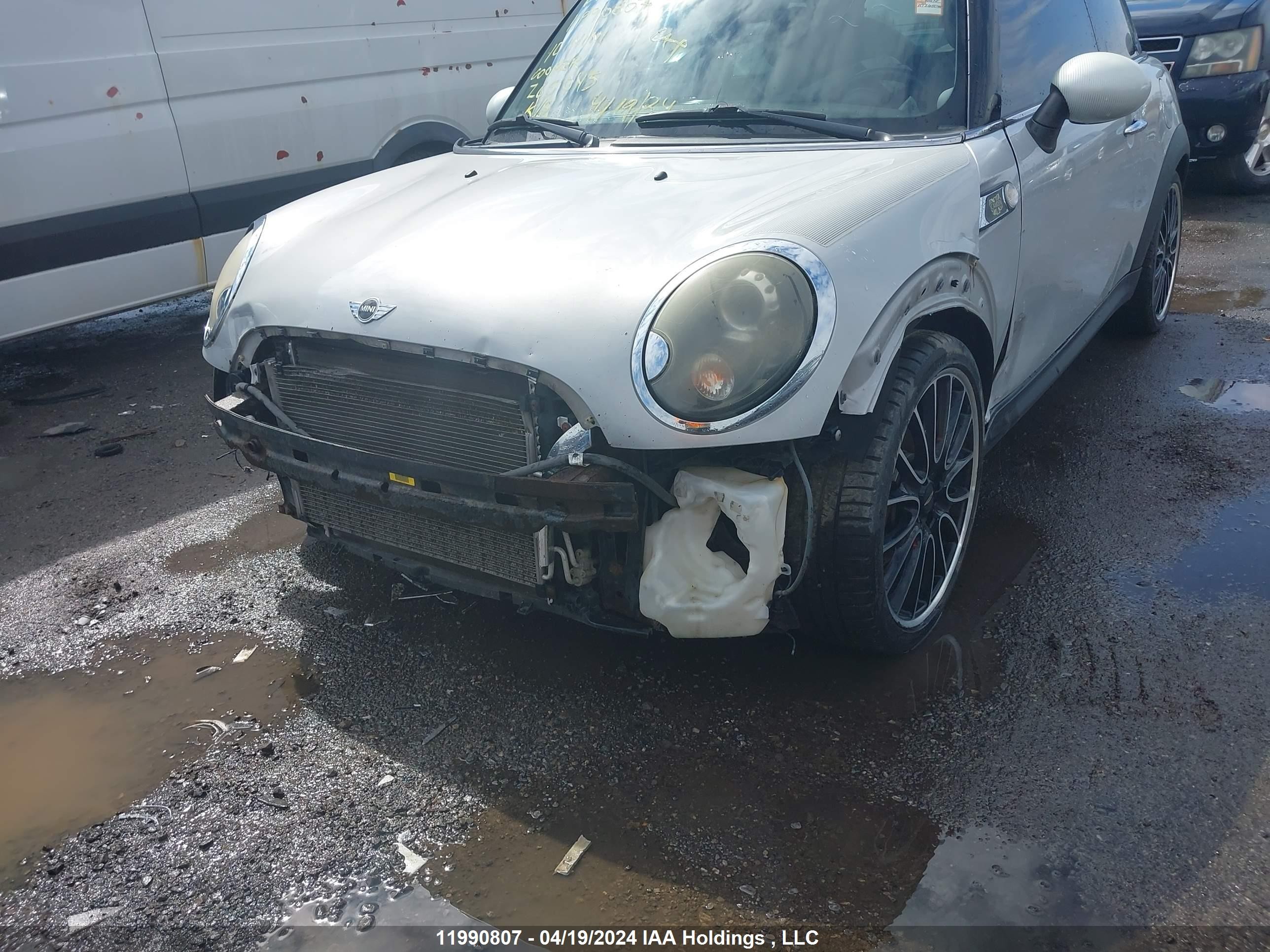 Photo 5 VIN: WMWMF3C54ATZ65045 - MINI COOPER 