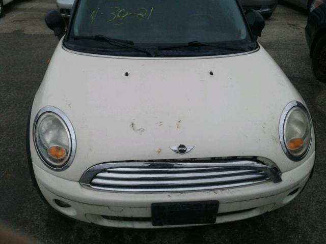 Photo 6 VIN: WMWMF3C54ATZ65630 - MINI COOPER 