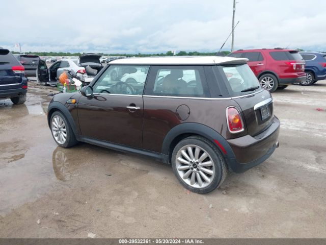 Photo 2 VIN: WMWMF3C54ATZ65806 - MINI COOPER 