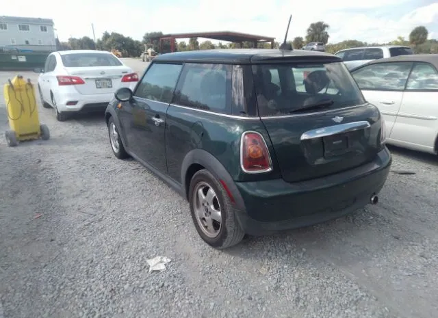 Photo 2 VIN: WMWMF3C55ATZ23581 - MINI COOPER HARDTOP 