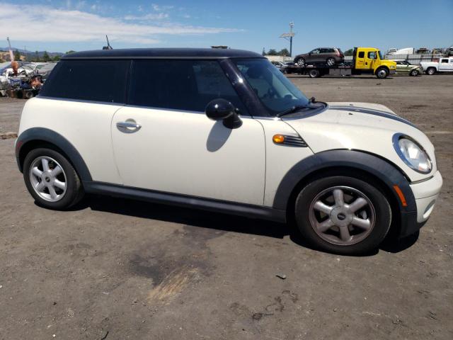 Photo 3 VIN: WMWMF3C55ATZ62140 - MINI COOPER 