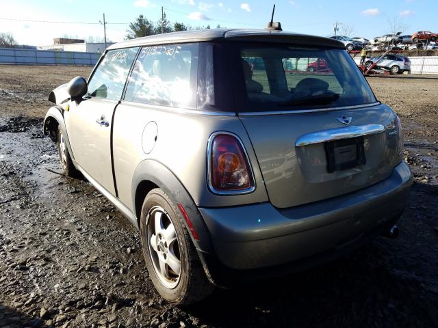 Photo 2 VIN: WMWMF3C55ATZ64177 - MINI COOPER 