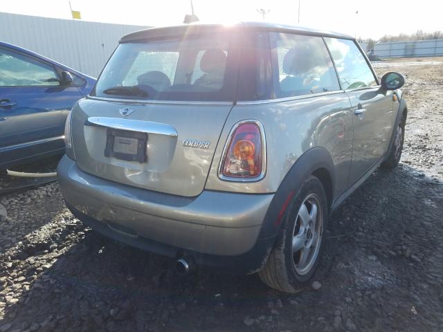 Photo 3 VIN: WMWMF3C55ATZ64177 - MINI COOPER 