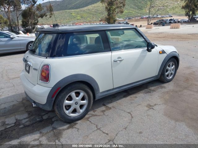 Photo 3 VIN: WMWMF3C55ATZ66110 - MINI COOPER 