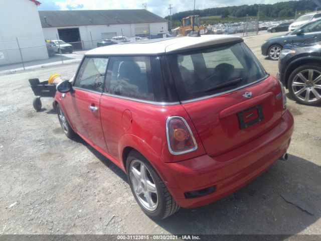 Photo 2 VIN: WMWMF3C55ATZ66723 - MINI COOPER HARDTOP 