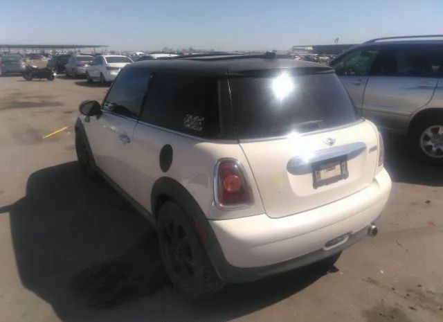 Photo 2 VIN: WMWMF3C56ATZ63605 - MINI COOPER HARDTOP 