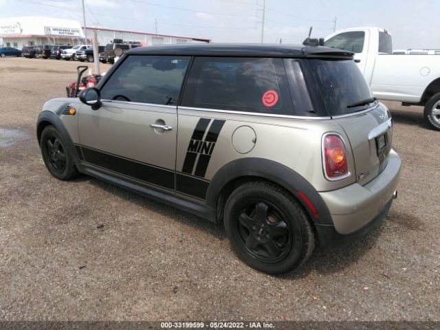 Photo 2 VIN: WMWMF3C57ATZ61278 - MINI COOPER HARDTOP 