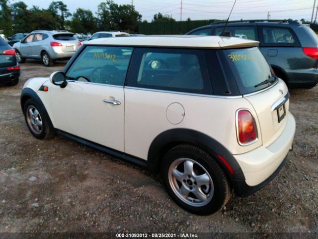 Photo 2 VIN: WMWMF3C58ATZ27107 - MINI COOPER HARDTOP 