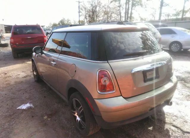 Photo 2 VIN: WMWMF3C59ATZ24829 - MINI COOPER HARDTOP 