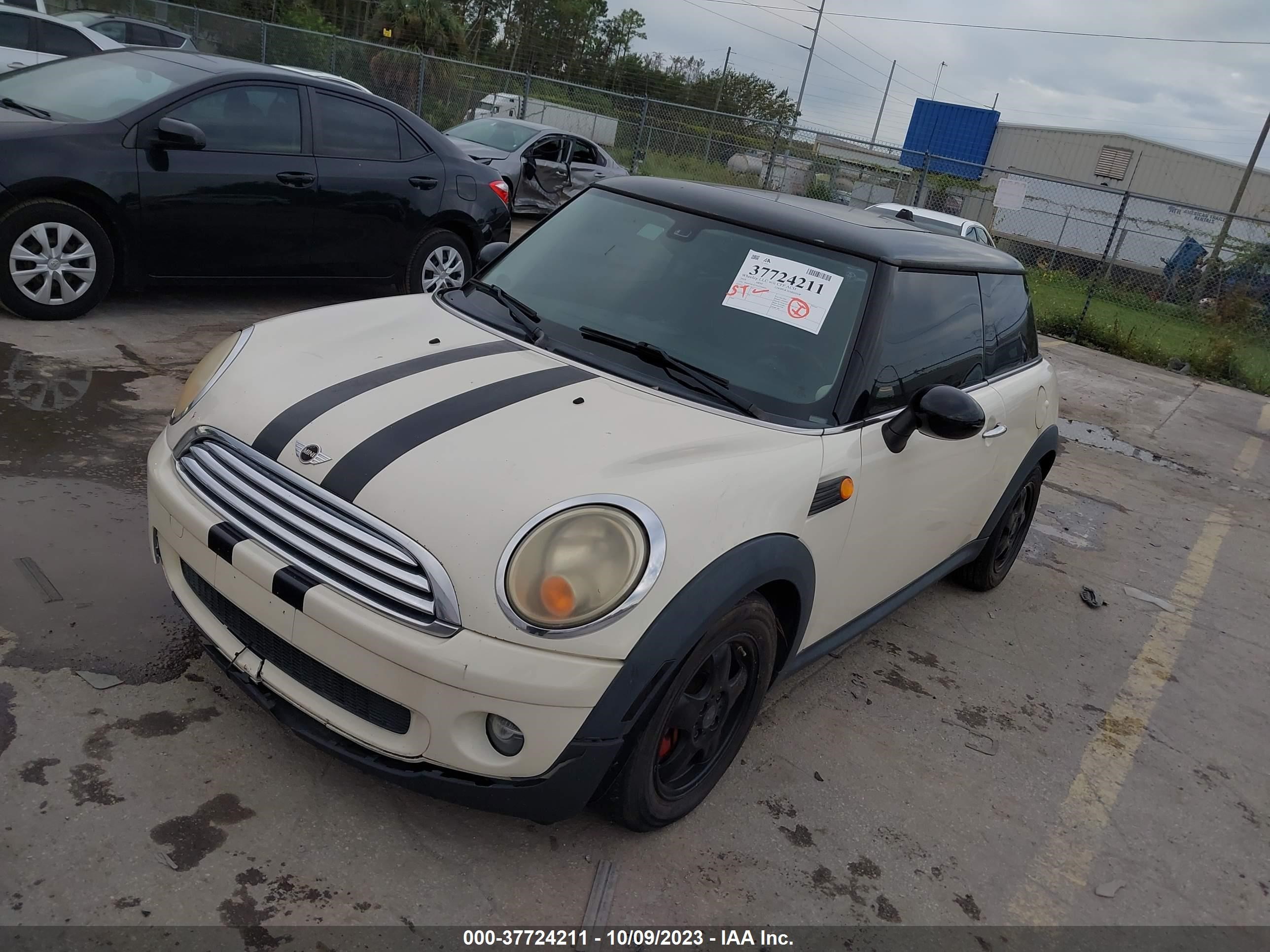 Photo 1 VIN: WMWMF3C59ATZ66045 - MINI HARD TOP 