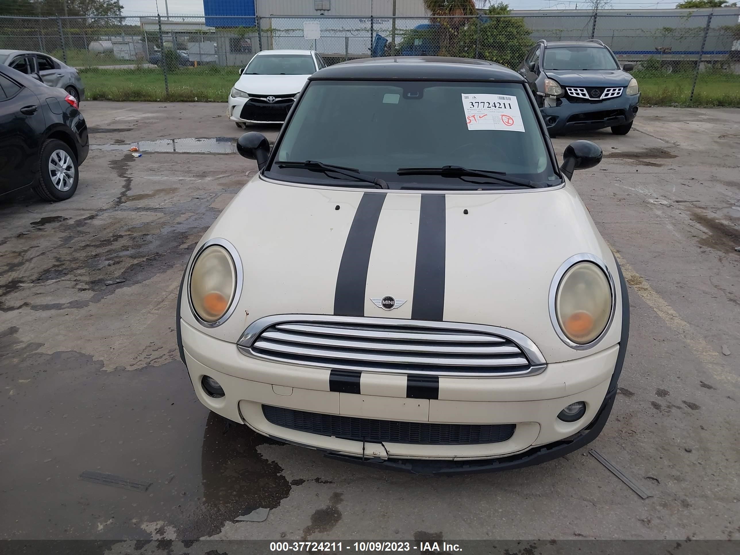 Photo 5 VIN: WMWMF3C59ATZ66045 - MINI HARD TOP 