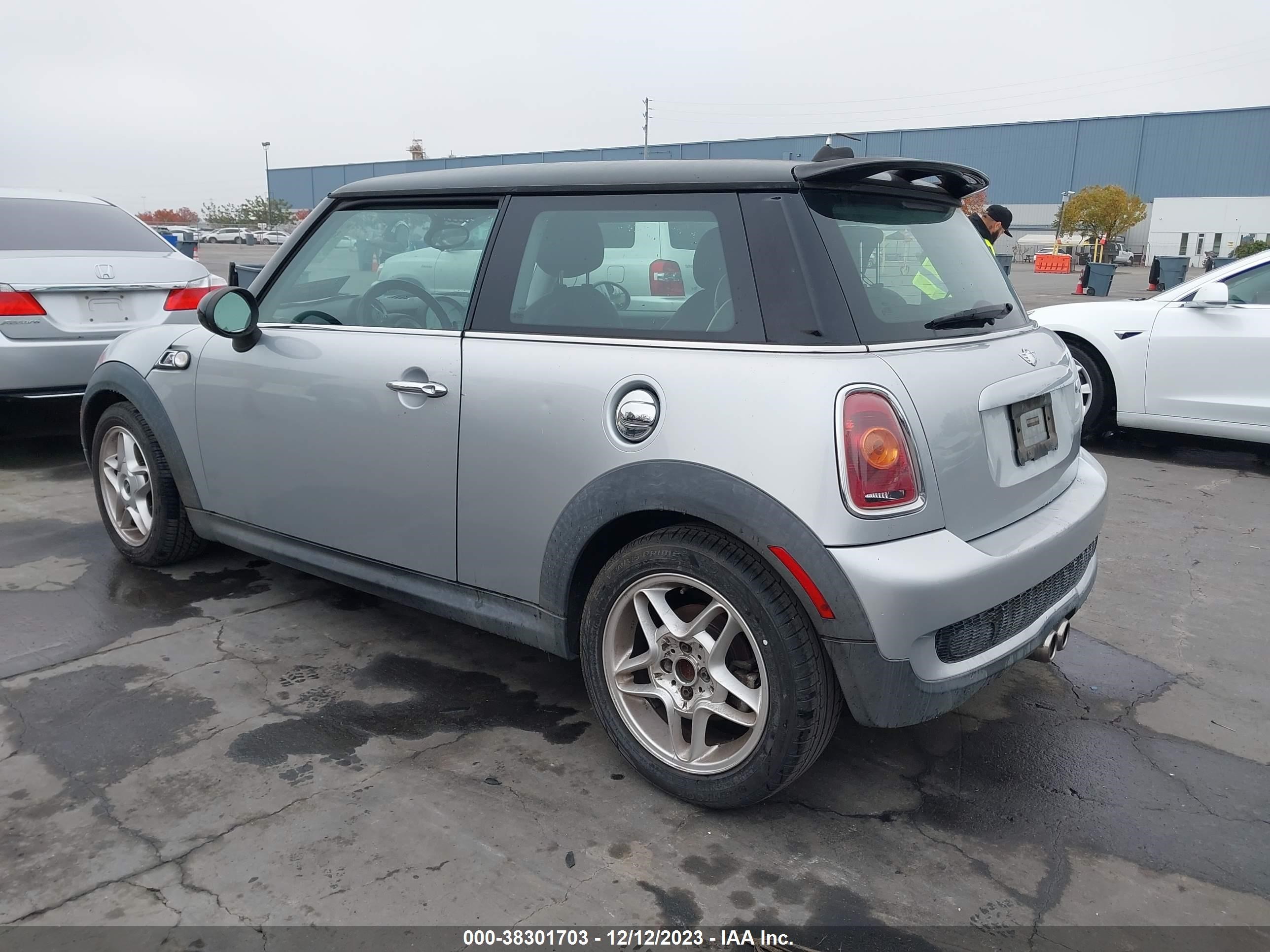 Photo 2 VIN: WMWMF73507TL85131 - MINI COOPER 