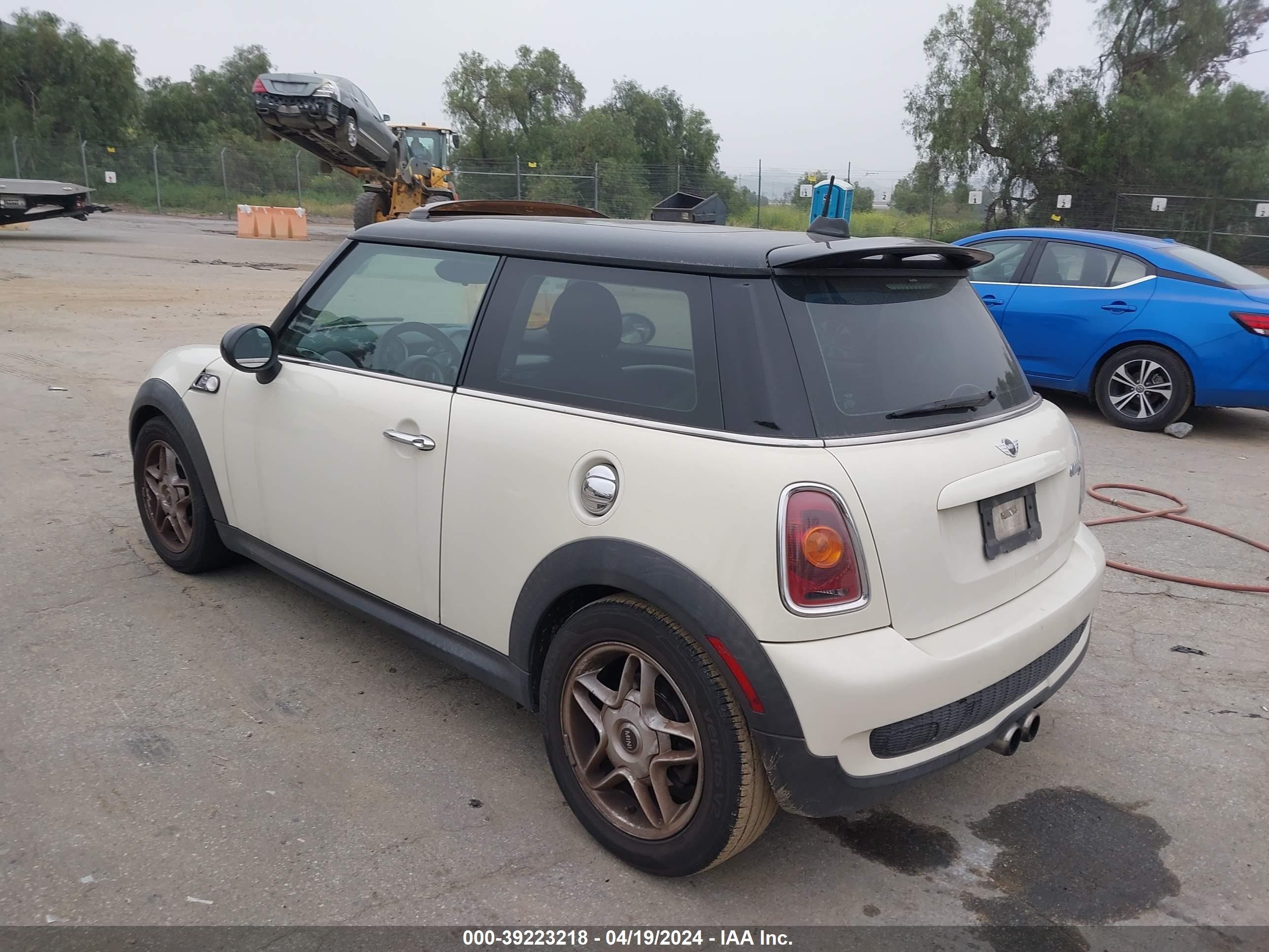 Photo 2 VIN: WMWMF73508TV36907 - MINI COOPER 