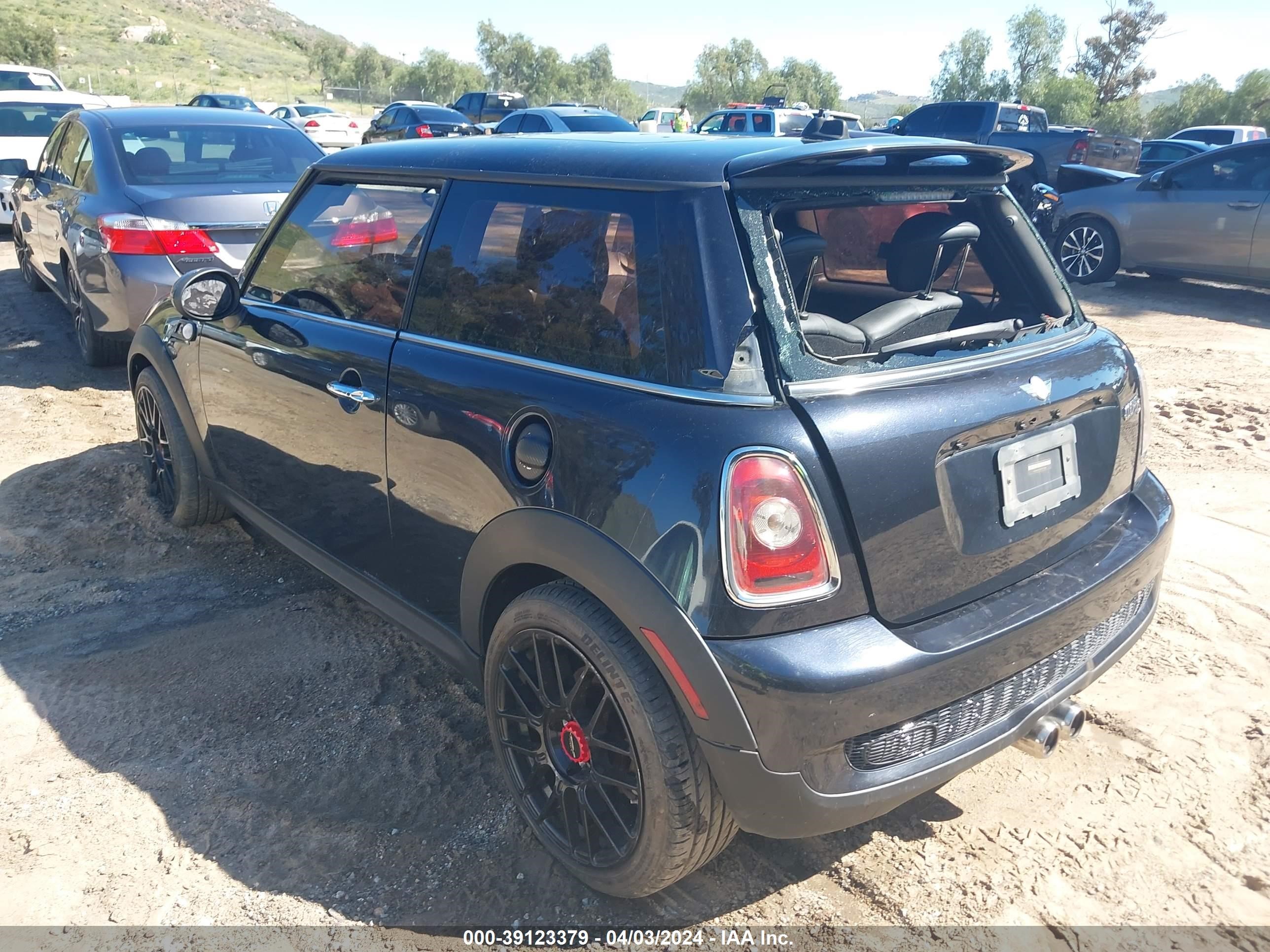 Photo 2 VIN: WMWMF73509TT96830 - MINI COOPER 