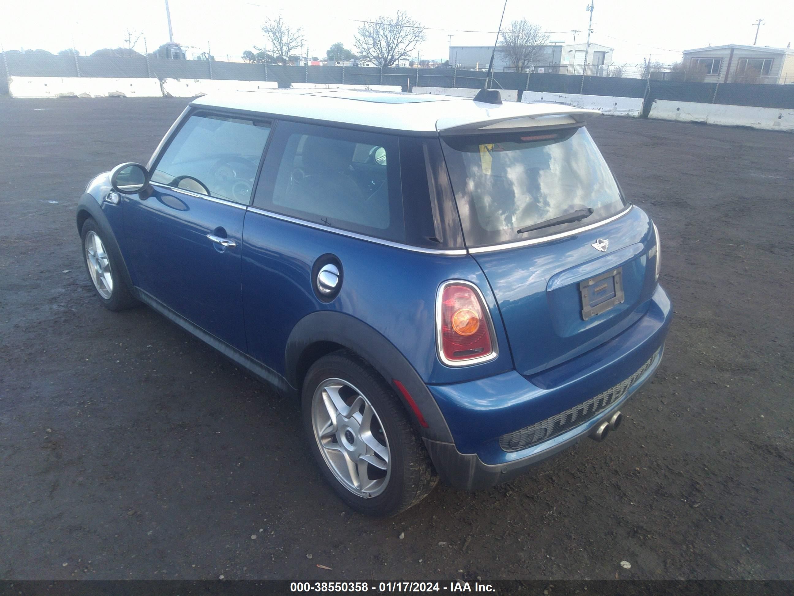 Photo 2 VIN: WMWMF73518TV34972 - MINI COOPER 