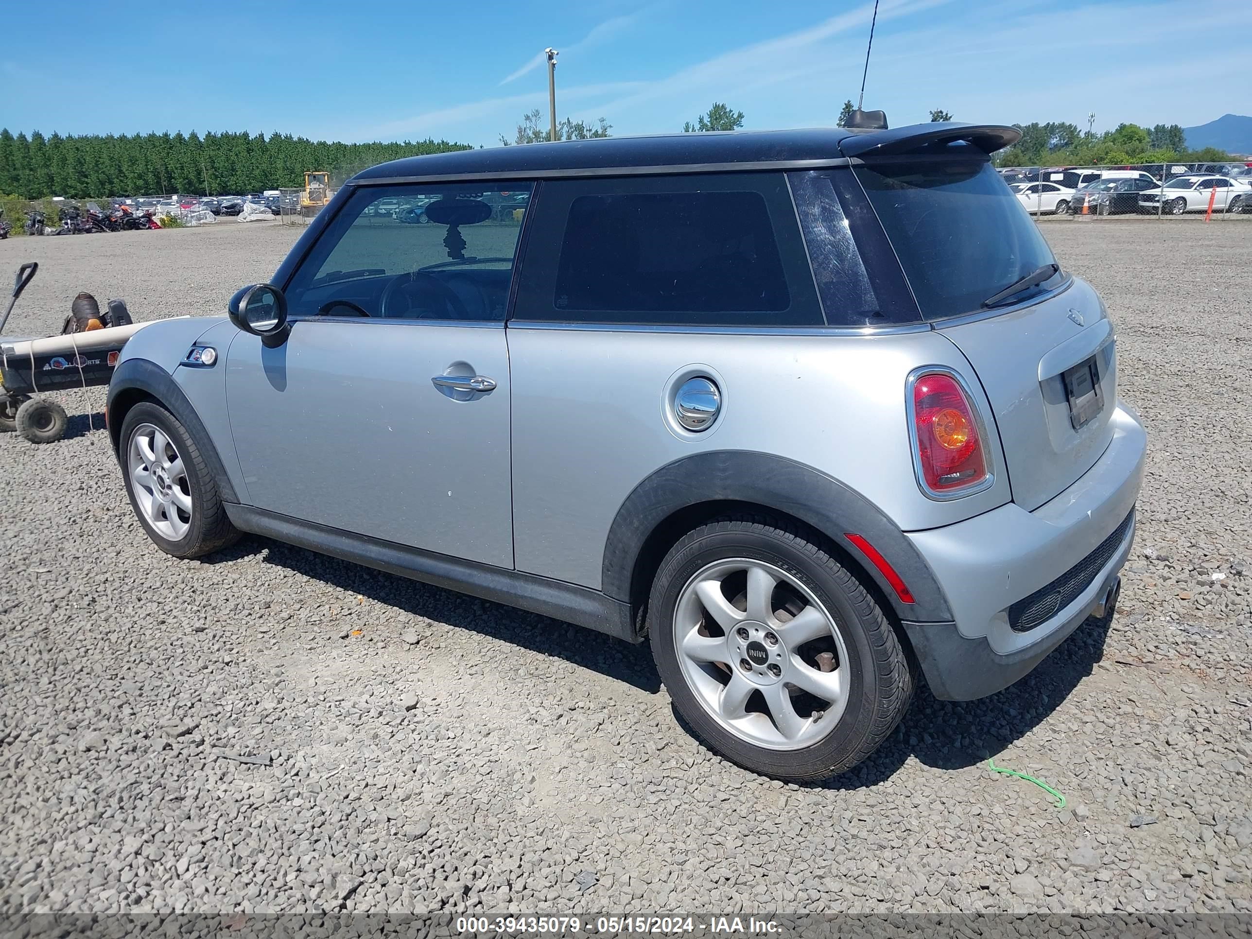 Photo 2 VIN: WMWMF73537TT83521 - MINI COOPER 