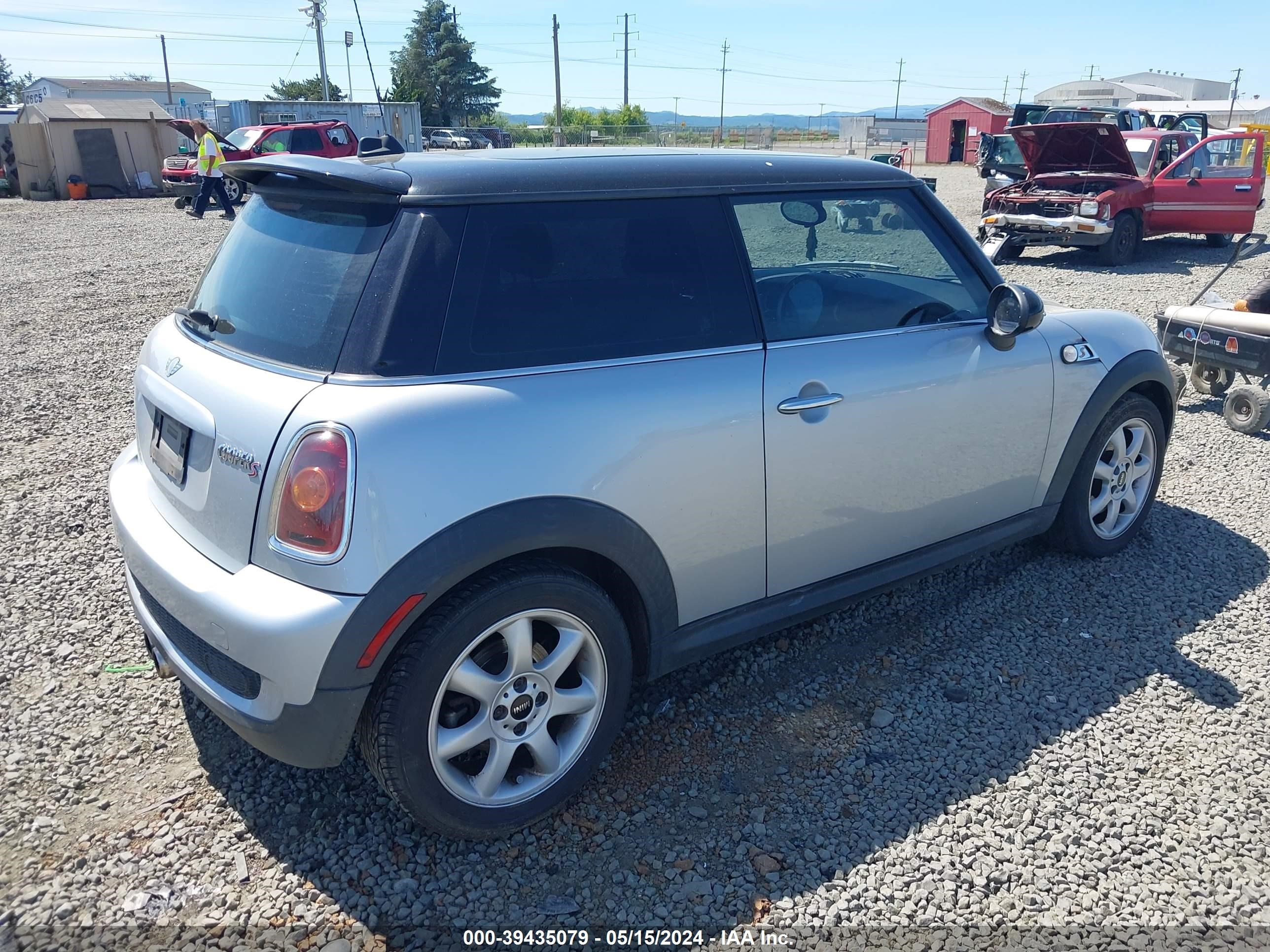 Photo 3 VIN: WMWMF73537TT83521 - MINI COOPER 