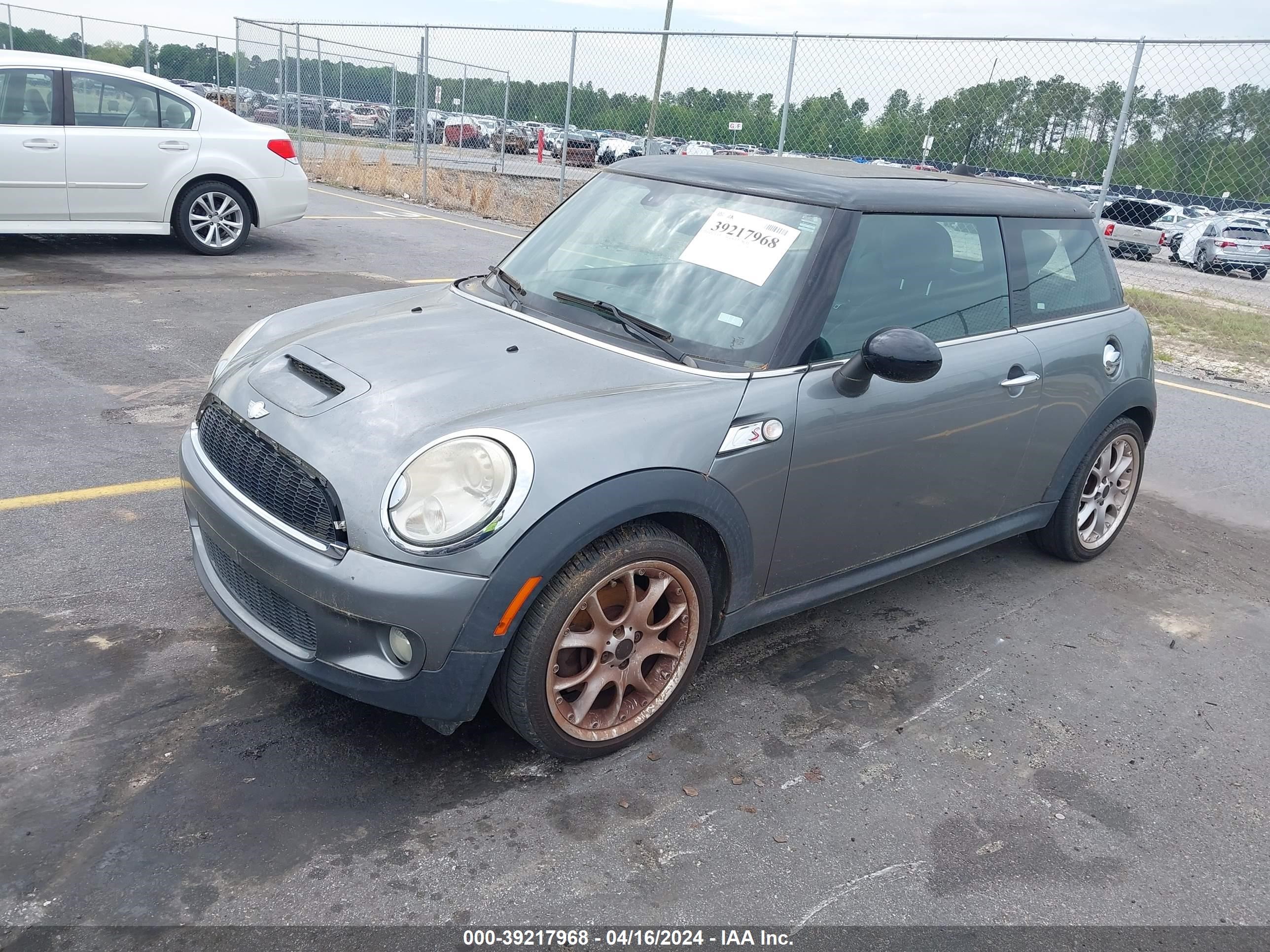 Photo 1 VIN: WMWMF73548TT87806 - MINI COOPER 