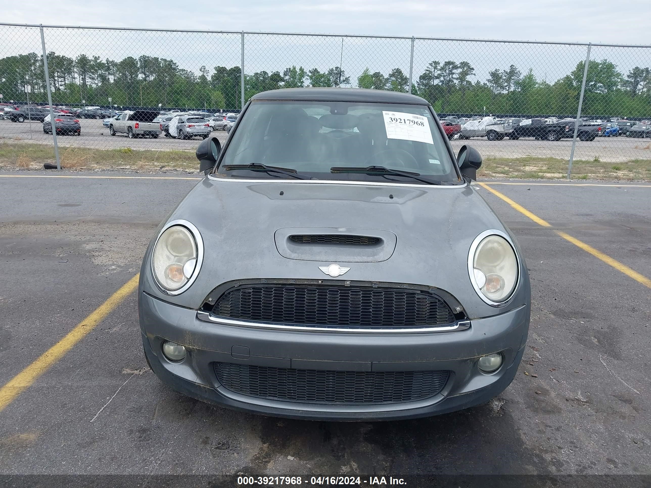 Photo 5 VIN: WMWMF73548TT87806 - MINI COOPER 