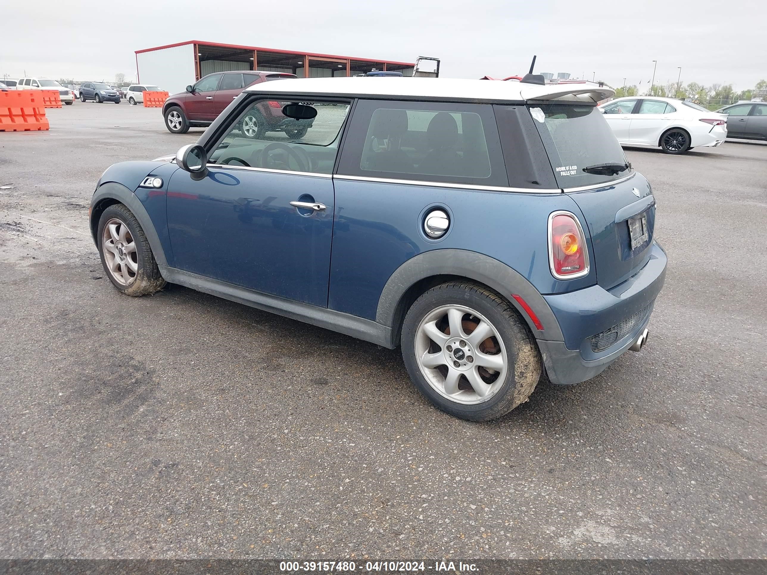 Photo 2 VIN: WMWMF73559TW88280 - MINI COOPER 