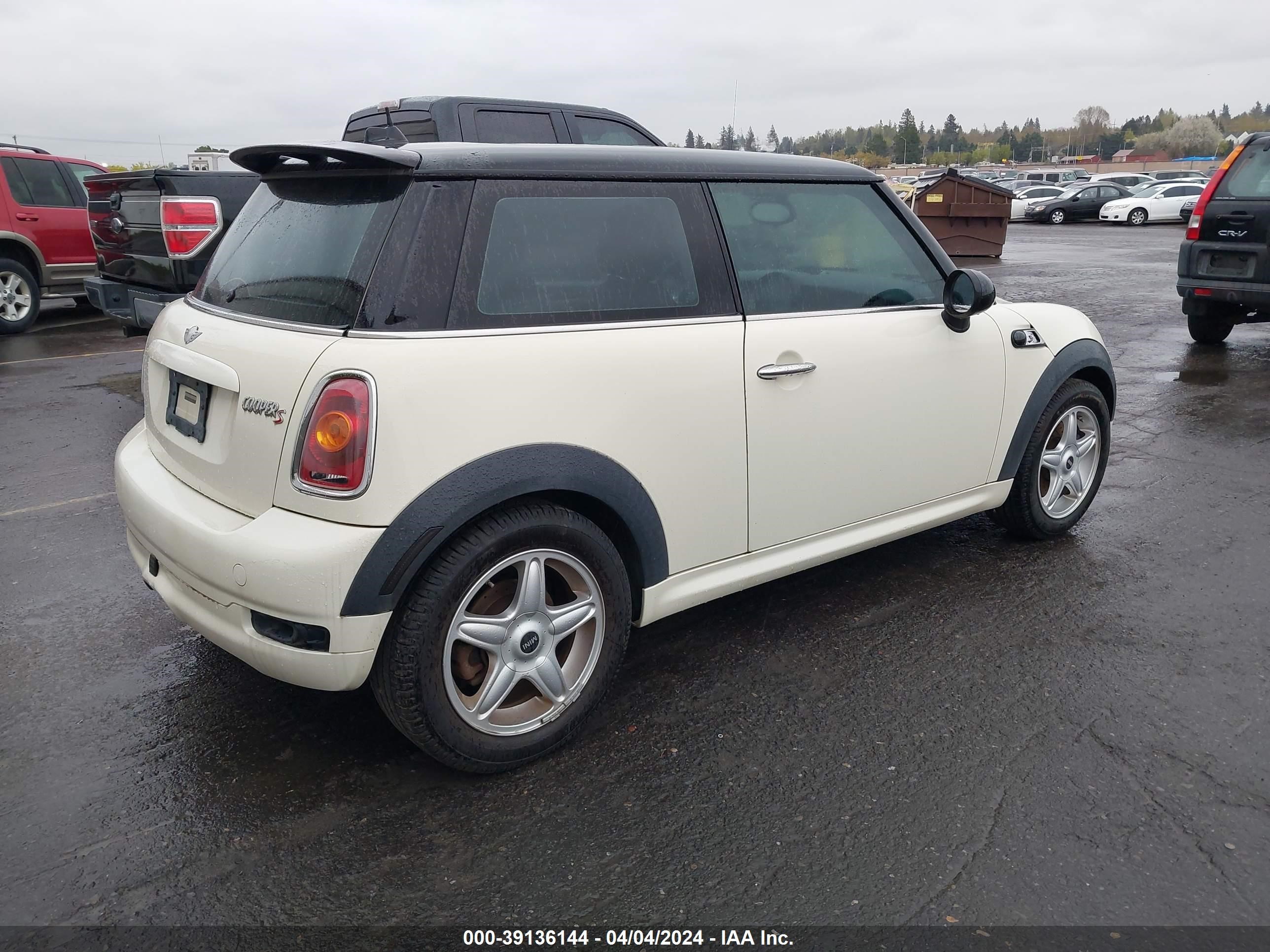 Photo 3 VIN: WMWMF73567TT82847 - MINI COOPER 